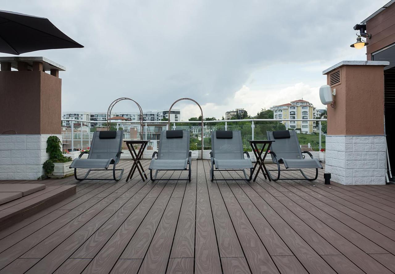 セインツ・コンスタンティン＆ヘレナUnder The Stars - Lux Penthouse With Pool And Terrace By Flat Mаnagerアパートメント エクステリア 写真